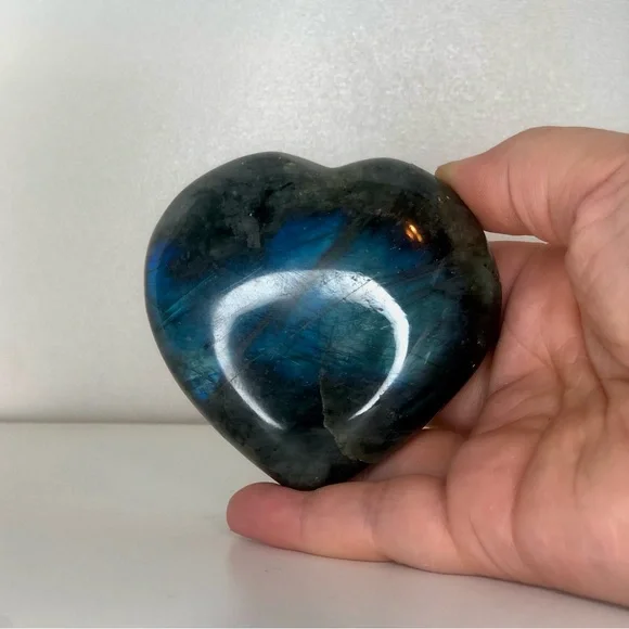 MEGA FLASH Labradorite Heart - Picture 6 of 11